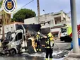 Un incendio en un camión moviliza a los bomberos en plena A-7 a su paso por Algeciras