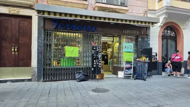 La Papelería Ferreiro cerrará sus puertas este miércoles. Foto: José Luis Porquicho Prada.