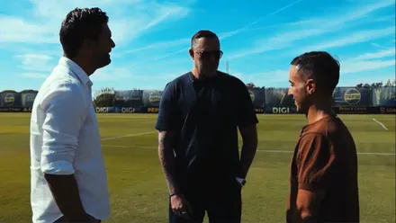 El Cádiz CF presenta a Borja Jiménez con otro vídeo al estilo Septién, que reaparece en Cádiz ante las cámaras