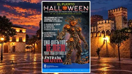 Plaza del Castillo de El Puerto y el cartel de la experiencia de Halloween.
