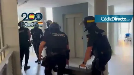 Dos detenidos en una operación contra narcopisos en la calle Barbate de Cádiz