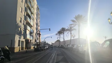 Este sábado 24 ha amanecido soleado en Cádiz. Foto: José Luis Porquicho Prada.